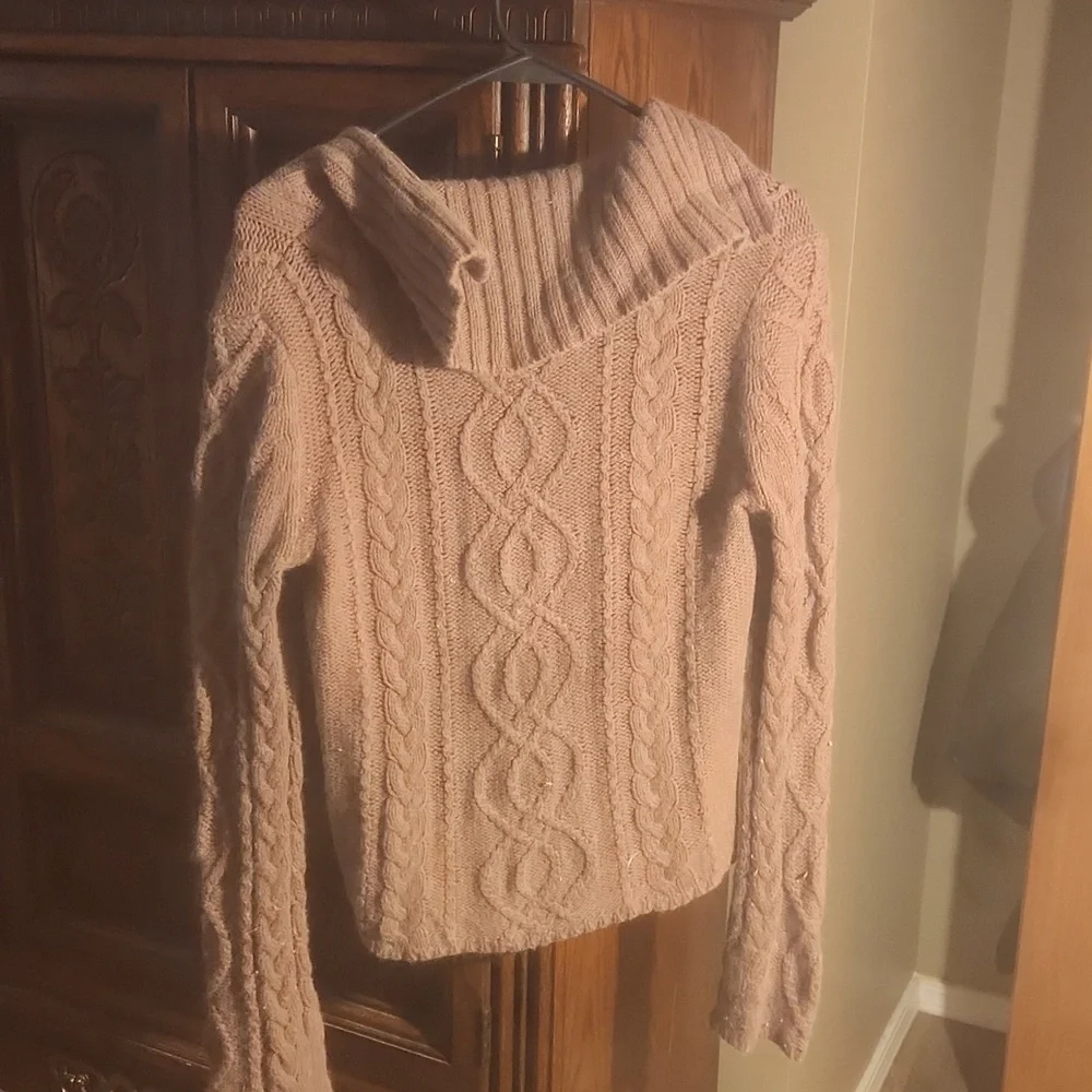 Sweater - Picture 3 of 3